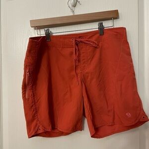 MOUNTAIN HARDWEAR Shorts Womens 10 Orange Nylon Utility Activewear Ladies